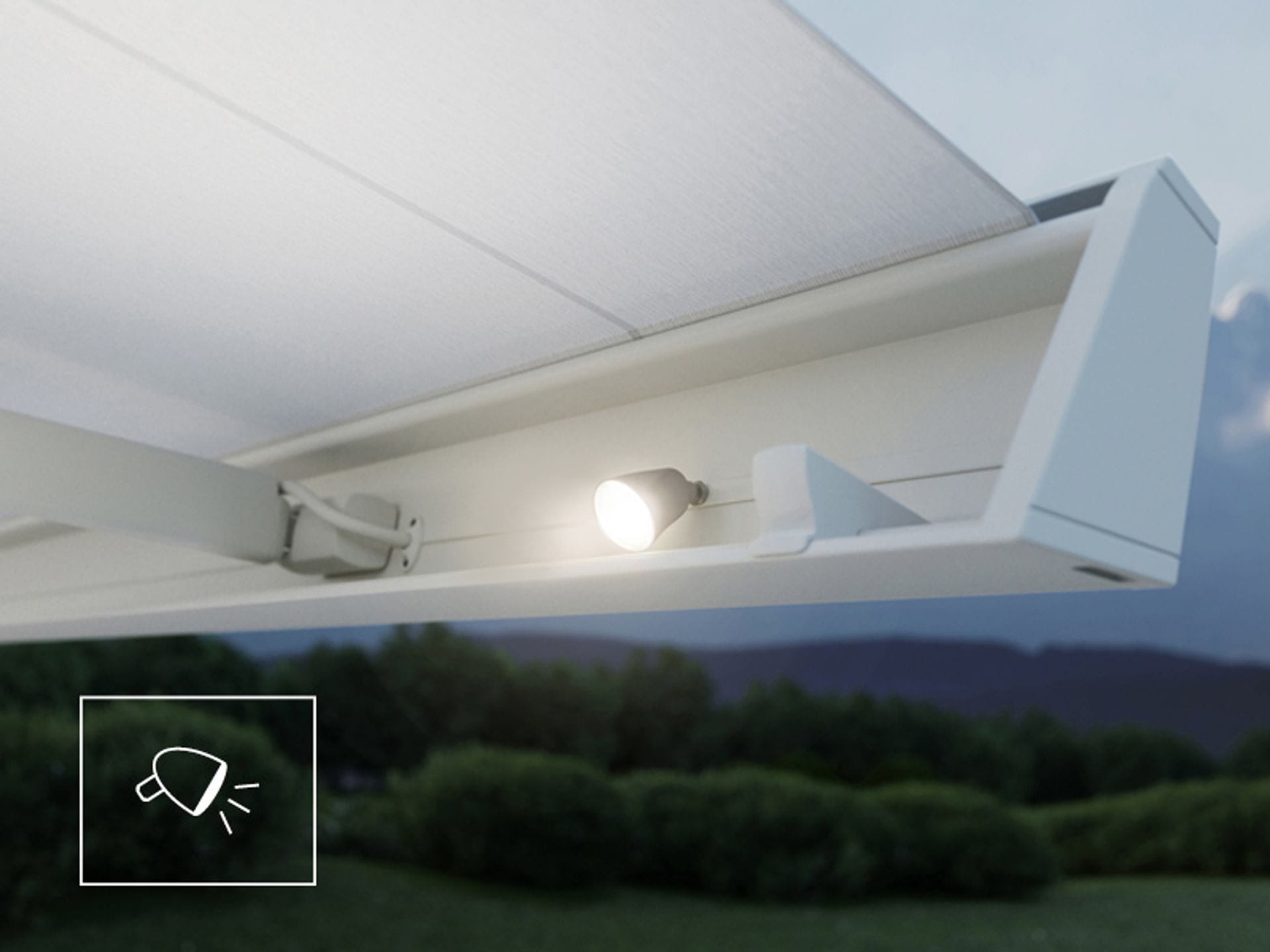 markilux-mx-4-in-white-with-focus-on-led-spot-in-the-front-profile