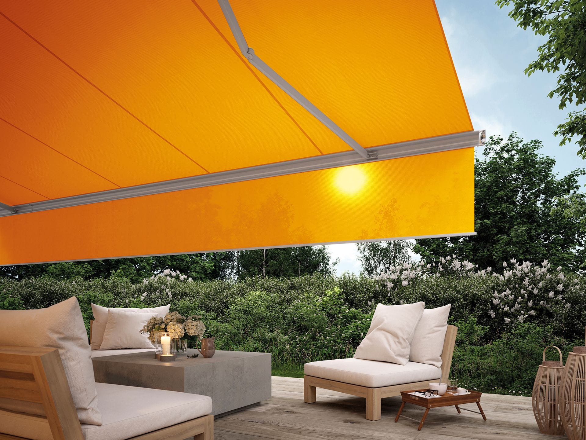 markilux-mx-6000-in-gray-with-orange-cloth-and-shadeplus-over-a-terrace